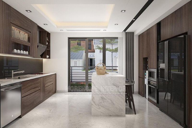 Sắp xếp phòng bếp hiện đại khoa học bước tới tủ lạnh để đồ trên bàn đảo, với không gian rộng cả nhà có thể phụ giúp, bồn rửa gần bếp nấu, khi xong bạn có thể quay ra bày trí thỏa mái từ chiếc bàn đảo của mình. Thiết kế phòng bếp, tủ bếp đẹp